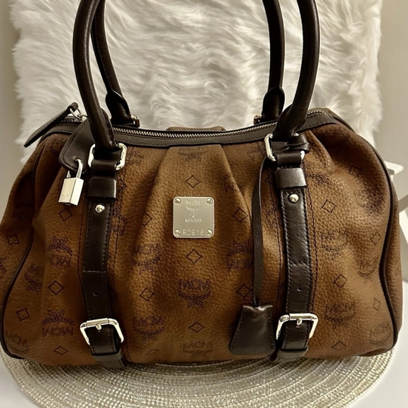 MCM BOSTON BAG WITH LOCK AND KEYS - Picture 1 of 16